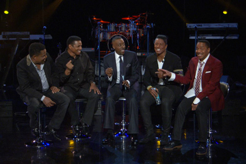 The Jacksons bring their star power to the "Arsenio Hall Show" and perform classic songs. Photo Credit: YouTube