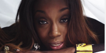 Photo Credit: EstelleVEVO