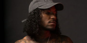 R&B singer Lloyd poses in photo featured in an interview with Rated R&B for his album Tru