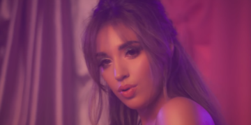 Alina Baraz "Feels Right" video