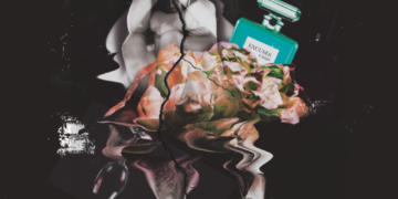 Cassie, Excuses artwork