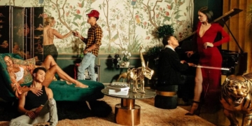 Cover art for Dana Vaughns' "Familiar Strangers" EP