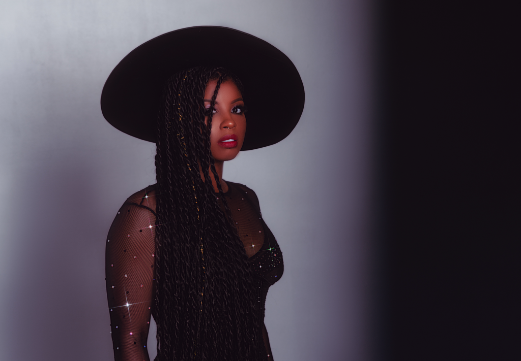 Renee Holiday press photo