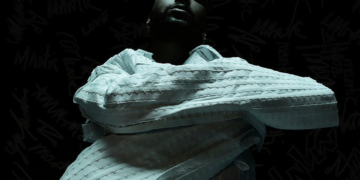Ro James Mantic album cover