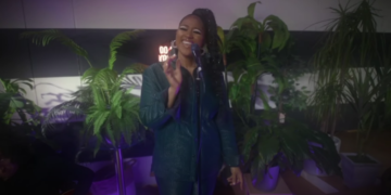 Jazmine Sullivan Girl Like Me live