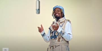 Serpentwithfeet performs for COLORS