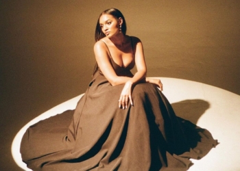 Liza A Little Bit More single cover