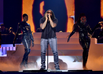 SiR. (Photo credit: Courtesy of BET/Soul Train Awards)