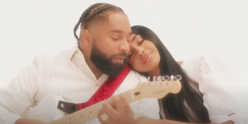 Dixson Barely music video
