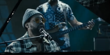 PJ Morton performs Be Like Water on The Daily Show
