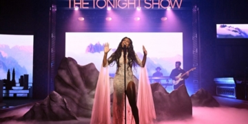 Coco Jones performs ICU on The Tonight Show Starring Jimmy Fallon.
