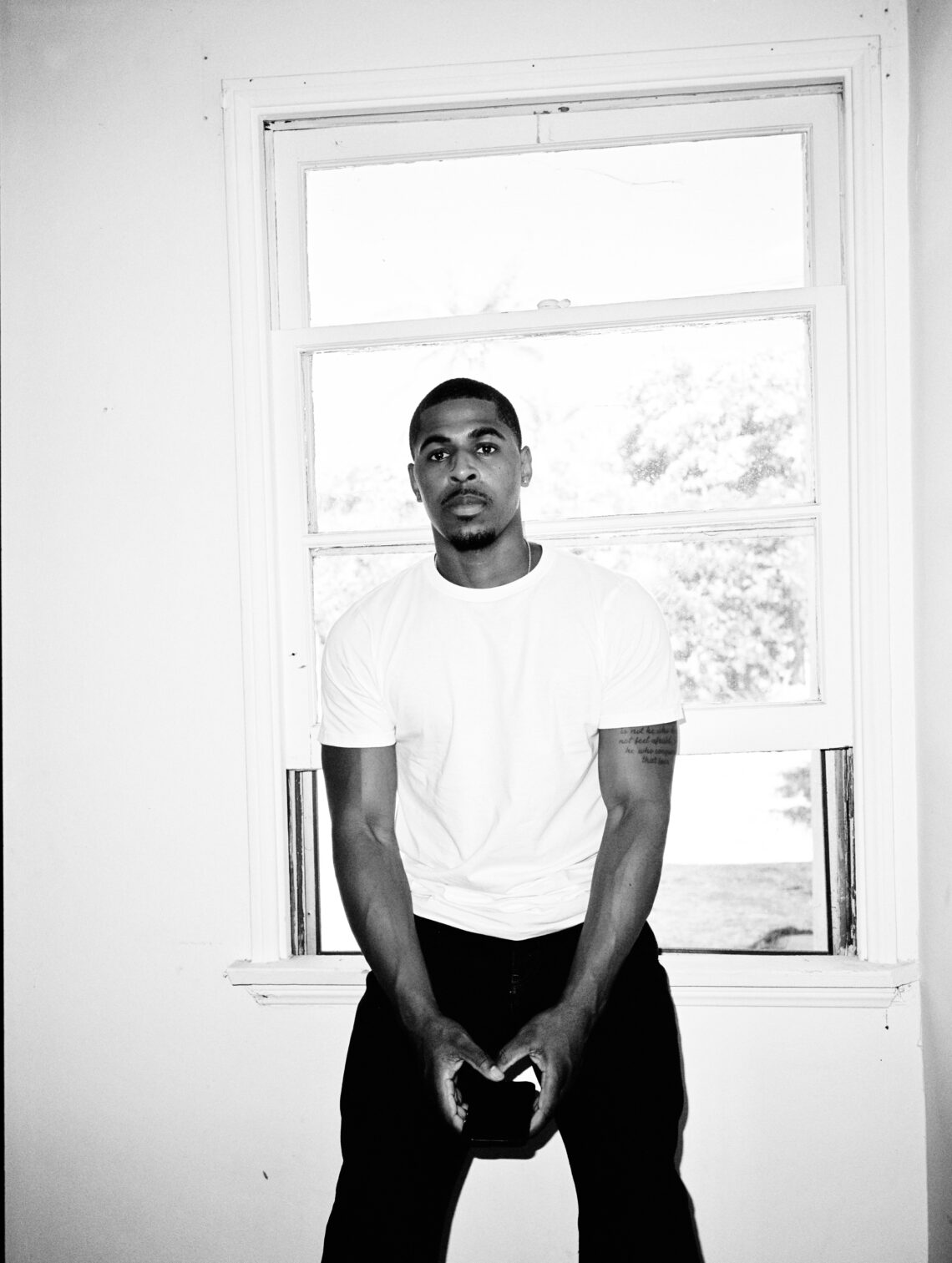 Khamari Pursues His Dreams on New Song 'On My Way'