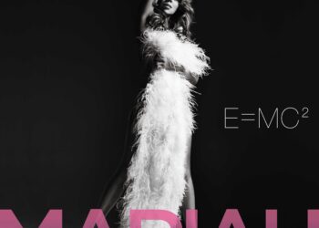 Mariah Carey E = MC2 album cover