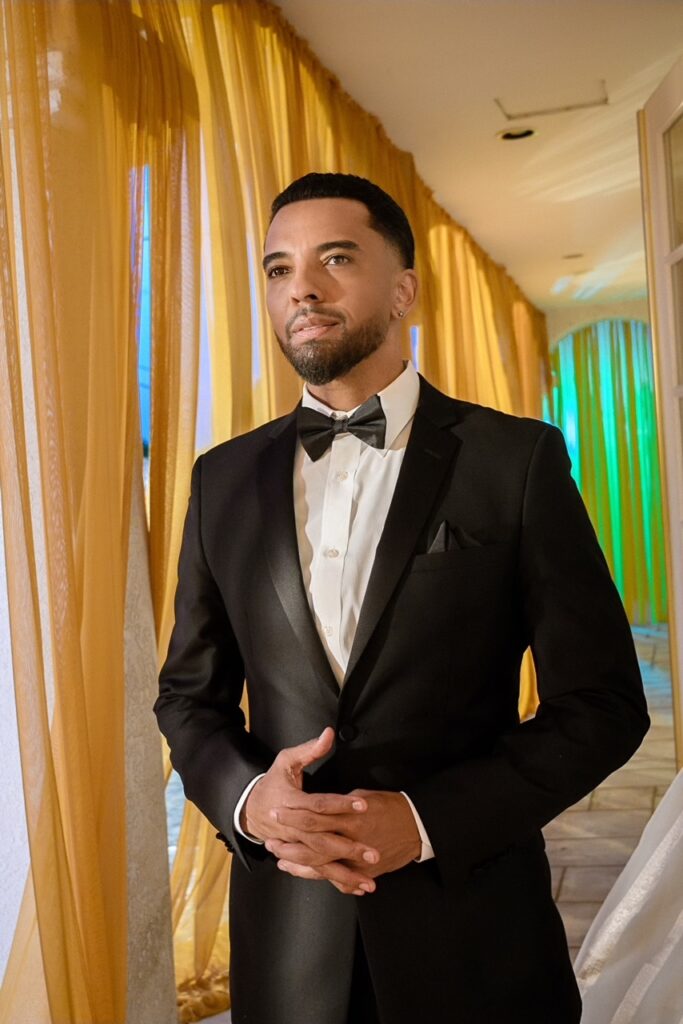 christian-keyes-shares-new-song-under-that-veil-rated-r-b