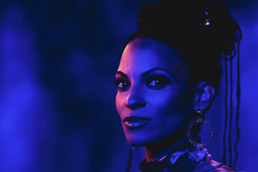 Goapele Purple