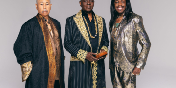 A photo of band Earth, Wind & Fire
