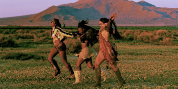 R&B group FLO's Caught Up single cover