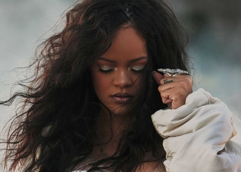 Rihanna RIAA Awards