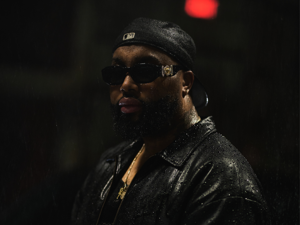 A photo of R&B singer Kenyon Dixon