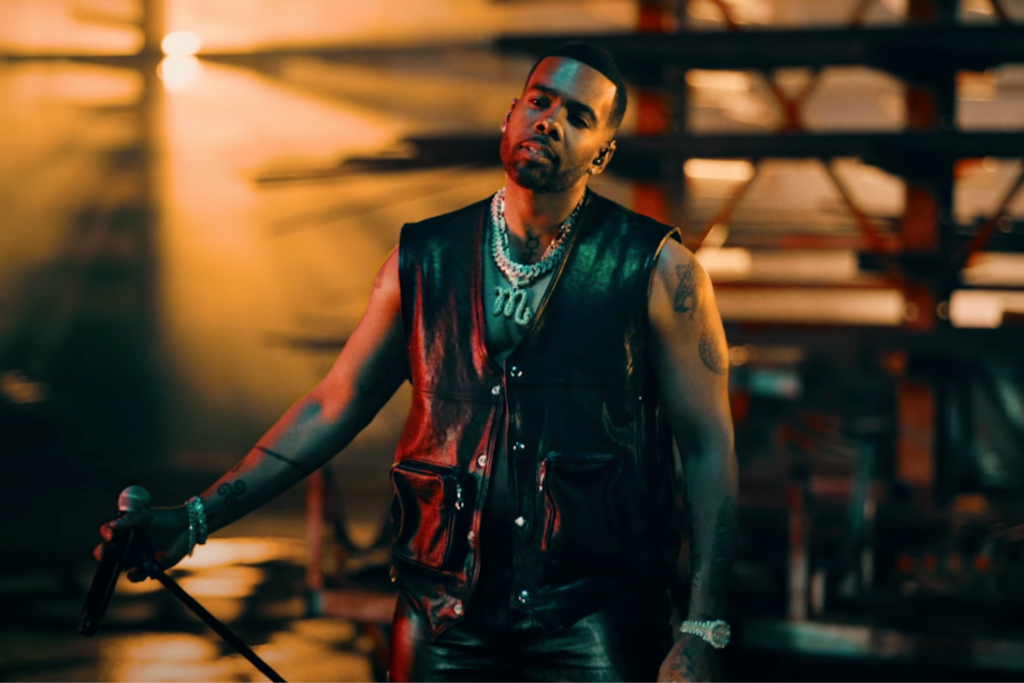 R&B singer Mario in the Glad You Came music video