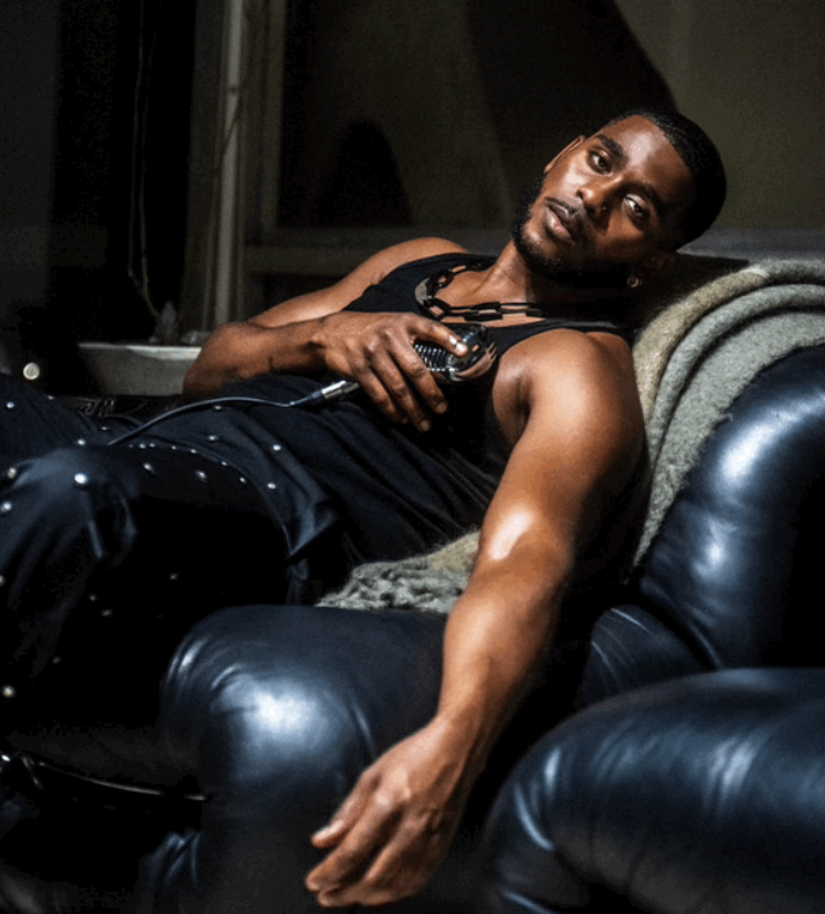 A photo of singer TA Thomas