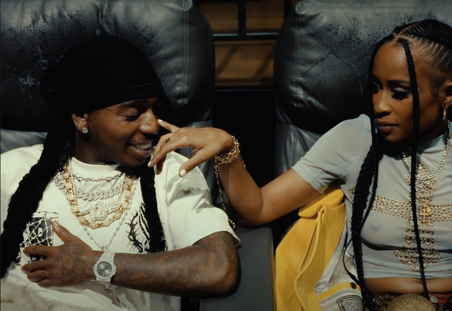 Jacquees and DeJ Loaf in "Just Another Love Song" video.