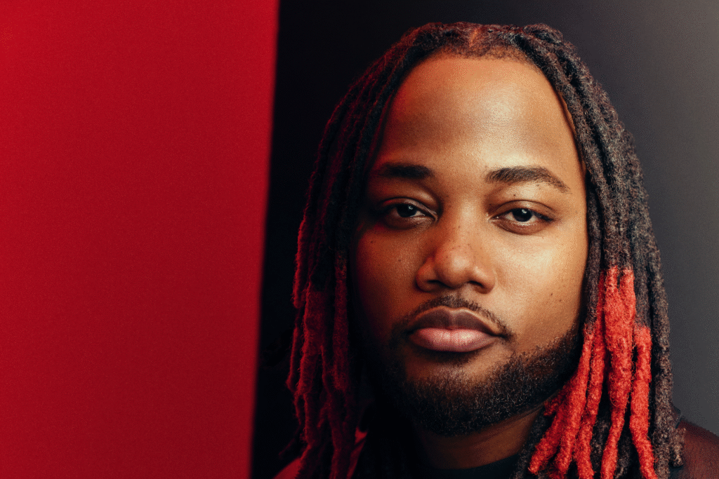 A photo of Leon Thomas