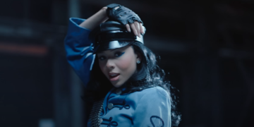 Mariah The Scientist in her "Burning Blue" video.