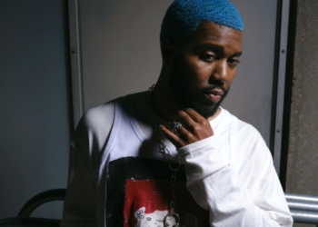 R&B-pop singer Khalid with blue hair