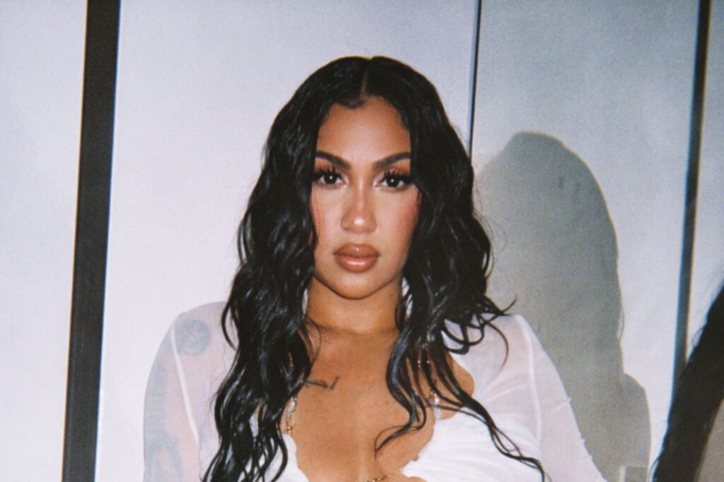 Queen Naija's Rain single cover