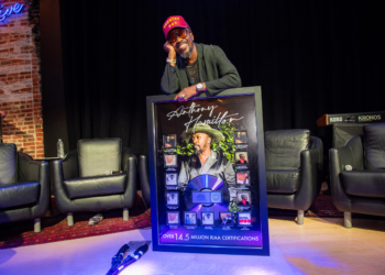 Anthony Hamilton with his RIAA plaque.