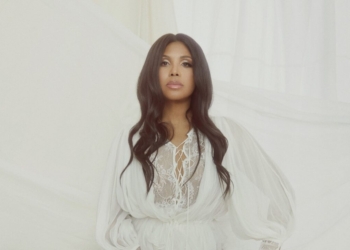 A photo of R&B singer Toni Braxton