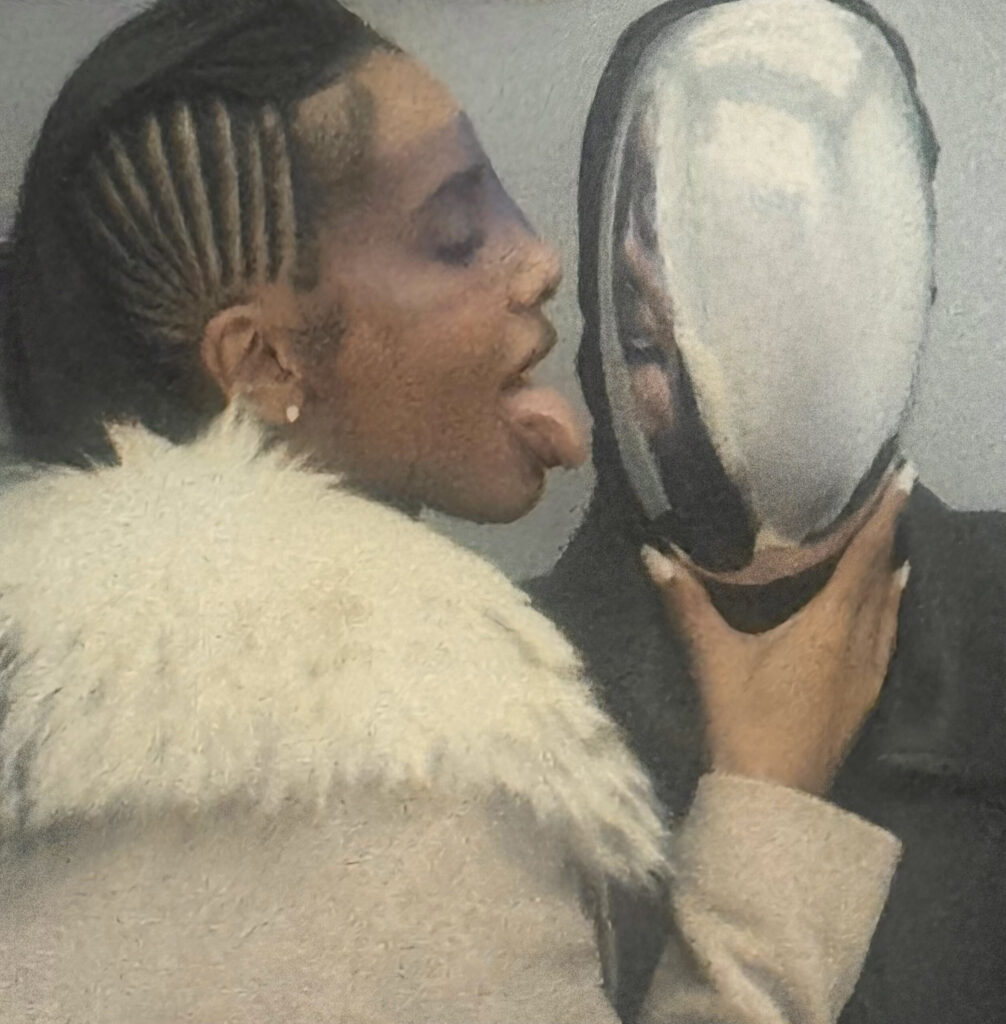 Chxrry's Groupie single cover