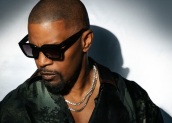 Jamie Foxx's "Somebody" single cover.