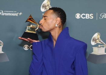 Durand Bernarr with his Grammy trophy.