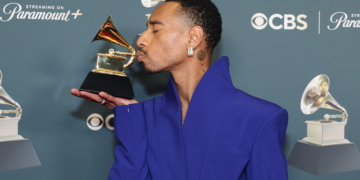 Durand Bernarr with his Grammy trophy.