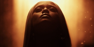 Kelela in Idea 1 video